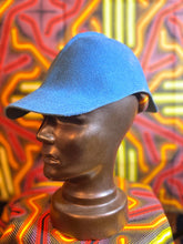 Carica l'immagine nel visualizzatore di Gallery, Cap Blue