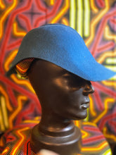 Carica l'immagine nel visualizzatore di Gallery, Cap Blue