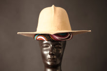 Carica l'immagine nel visualizzatore di Gallery, Camel paisley
