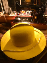 Carica l'immagine nel visualizzatore di Gallery, Custom design hat consultation orders
